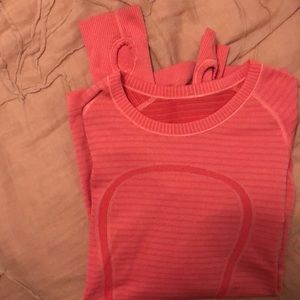 Lulu lemon long sleeve shirt SZ 2